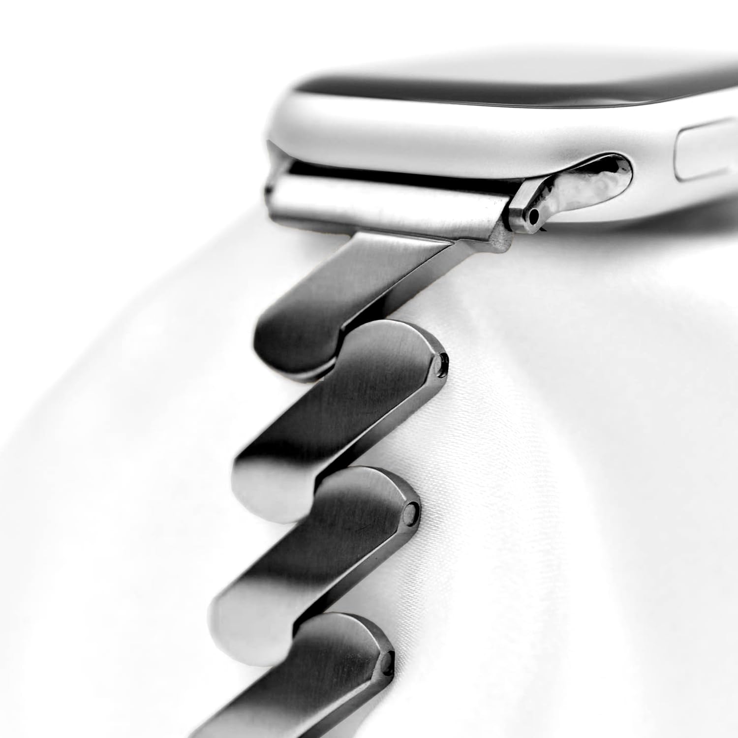 Straplix Starlight Quicksand Metal Band for Apple Watch – Glitter Bracelet Strap for Women, Compatible with 38mm 40mm 41mm 44mm 45mm 46mm 49mm